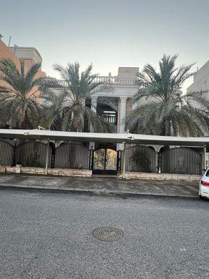 Villa for rent in Al Jabriya