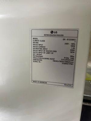 Used LG 18 feet refrigerator 