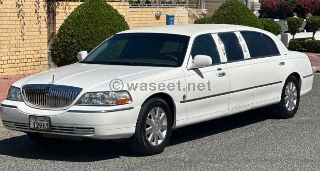 To sell Lincoln Town Car model 2004 0