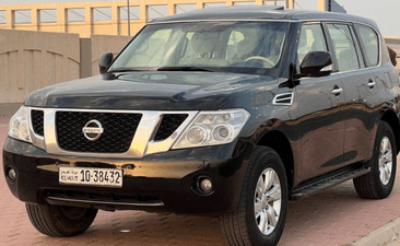 Nissan Patrol SE model 2011 is available for sale