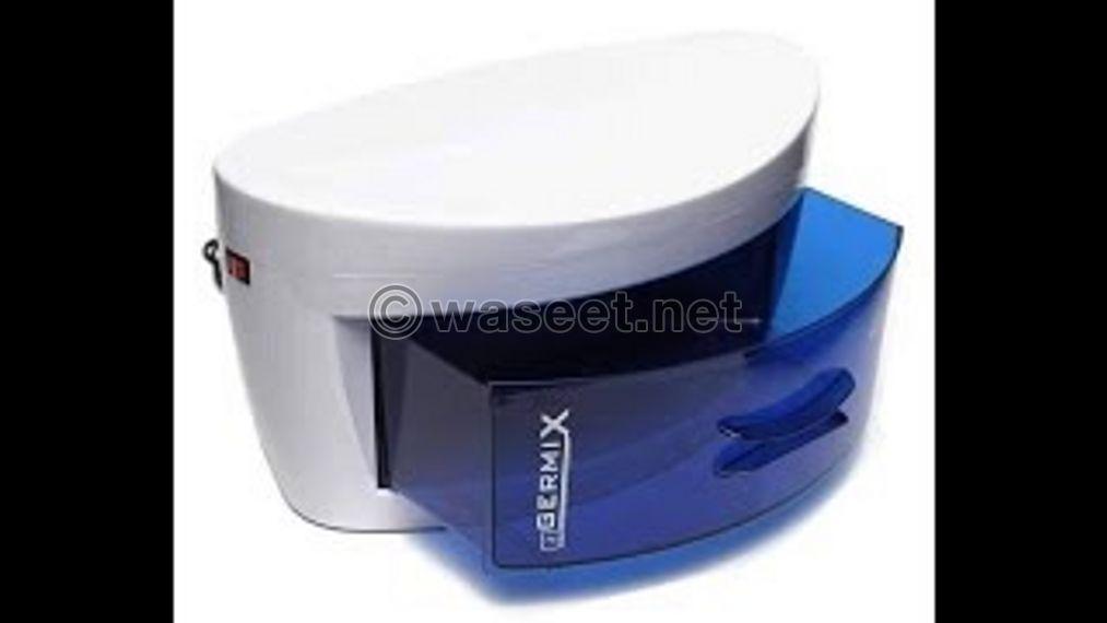 A device for sterilizing salon tools and personal tools  1