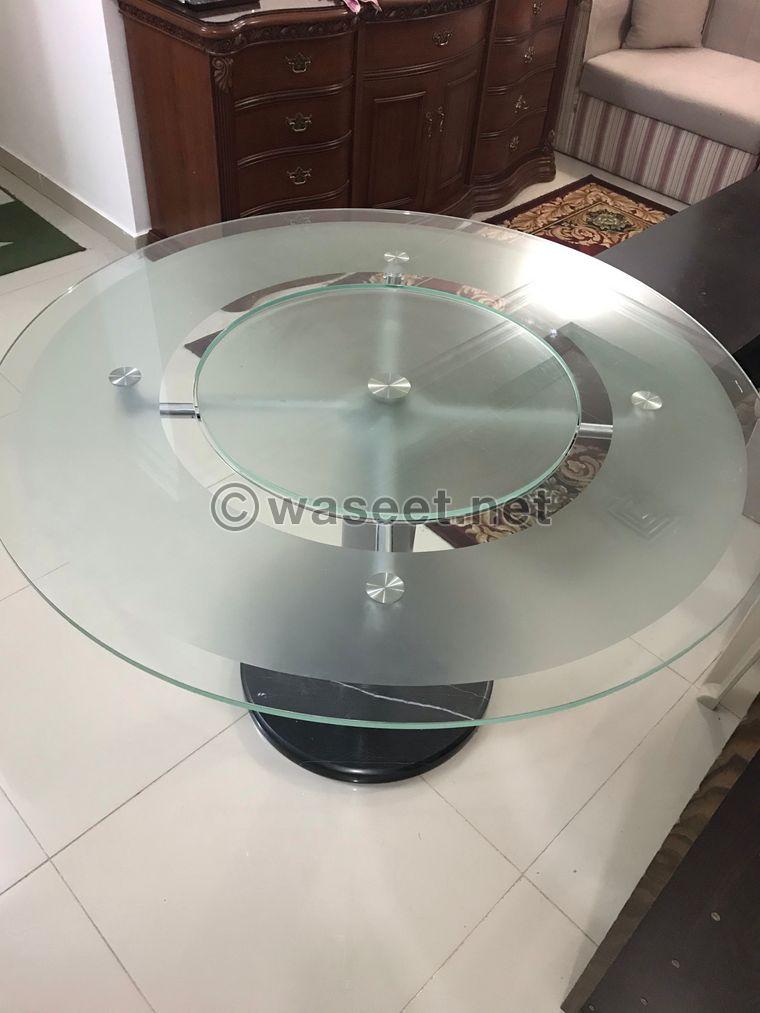 round glass dining table 2